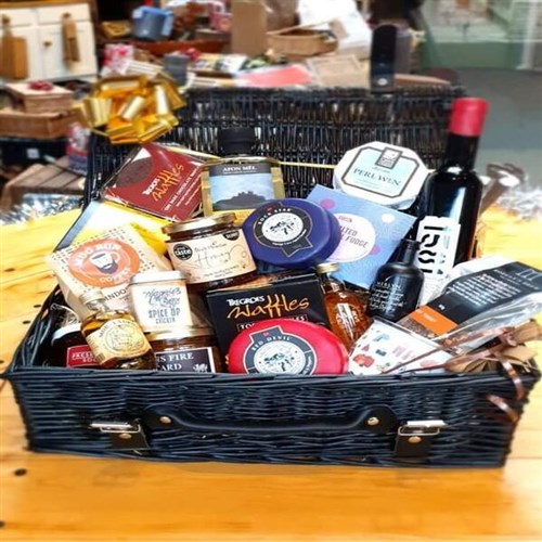 Luxury Welsh Food and Drink Gift Hampers at Bwtri y Crochan